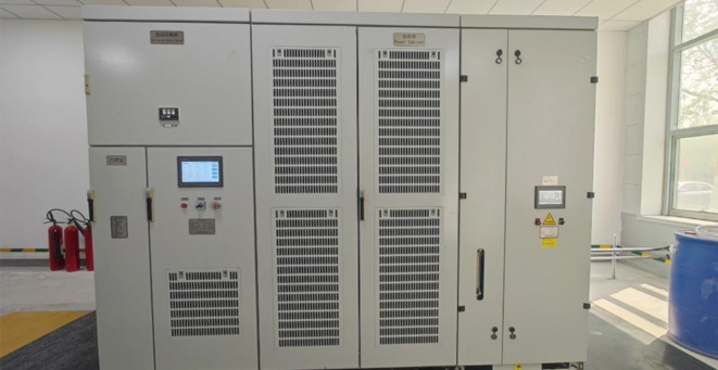 廣州白云機場10kV直掛式戶內水冷SVG項目